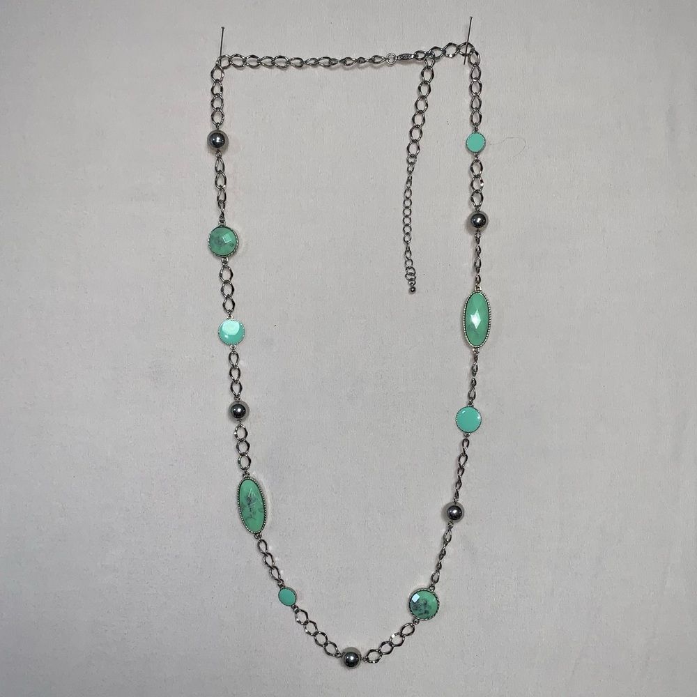 Necklace Jewelry Turquoise Stone and Silver Tone Chain Fashion Statement Costume
